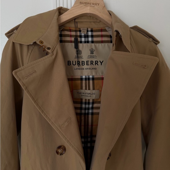 Burberry Classic Beige Trench Coat for Men